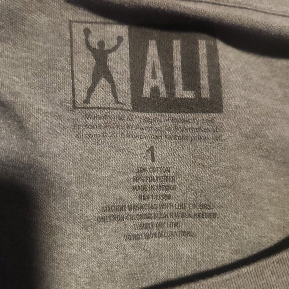 Muhammad Ali Boxing Clun T-Shirt Gray Graphic Print Womens Size 1 (Large) - Picture 5 of 7